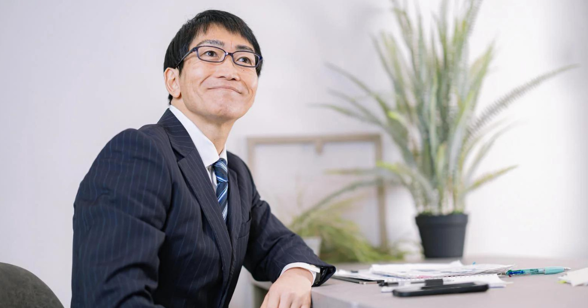 研修中の男性写真