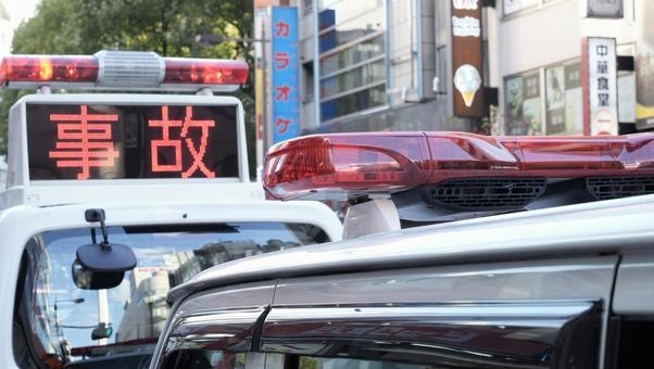 パトカーや緊急車両の画像